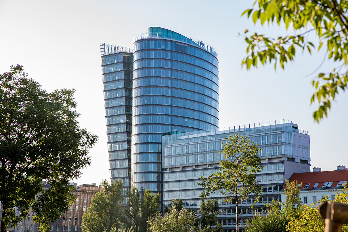 UNIQA Tower