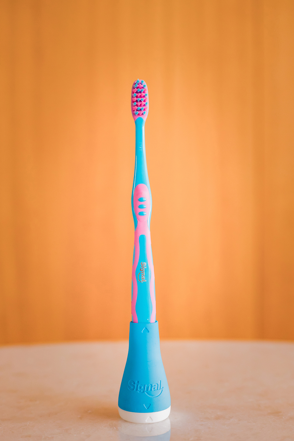 playbrush Aufsatz und Zahnbürste