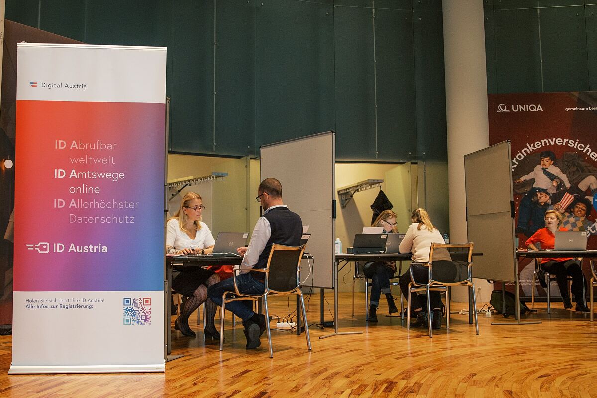 Austria Servicetour zu Gast im UNIQA Tower